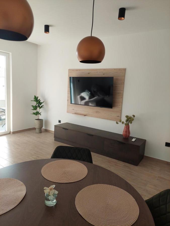 Apartmani Diana Biograd Na Moru Exterior foto