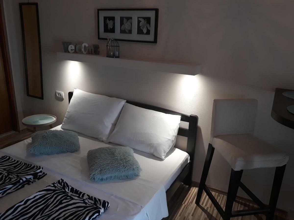 Apartmani Diana Biograd Na Moru Exterior foto