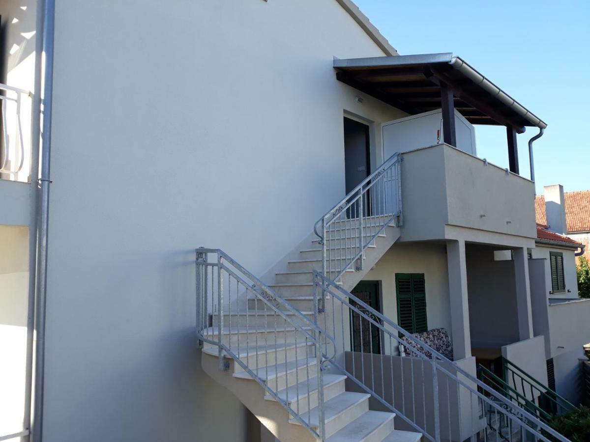 Apartmani Diana Biograd Na Moru Exterior foto